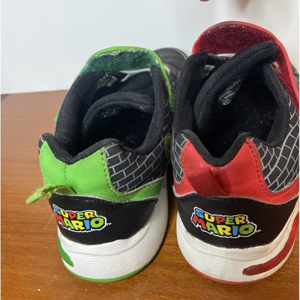 Ground Up Super Mario and Lugi Sneakers Black Green Red Black, Light Up Boys 2